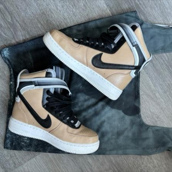 Nike X Riccardo Tisci AF1 - Picture 3 of 7